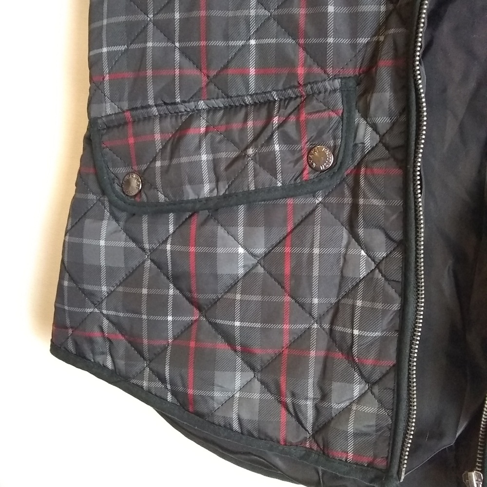 British Khaki womens vest - Picture 2 of 7